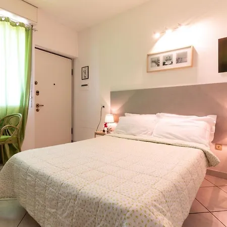 2- View Apartment *
